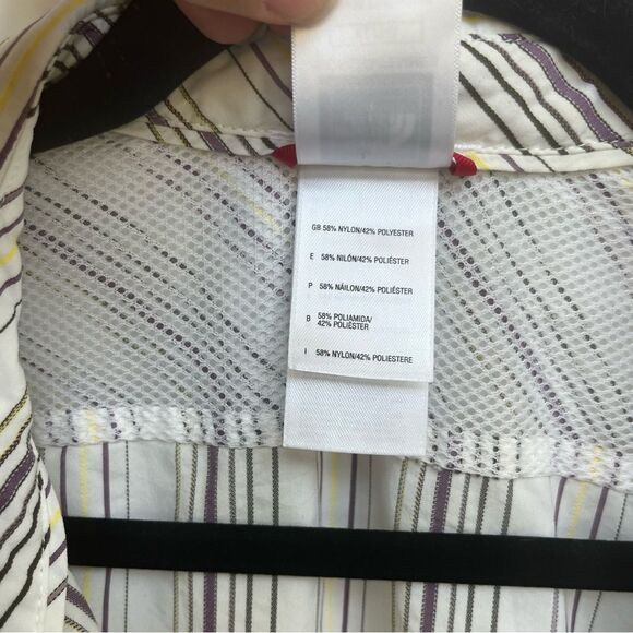 North Face Striped Button Down Women’s Tee - Picture 5 of 16